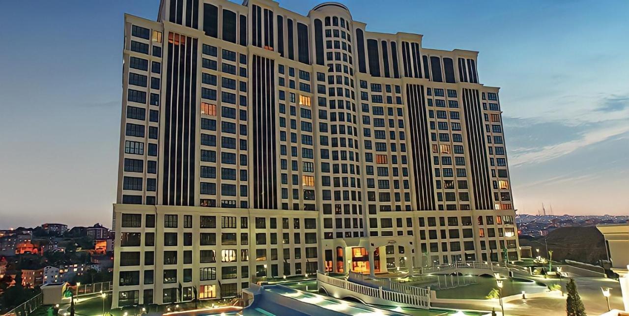 Deluxia Palace The Flat With A Pool View * İstanbul