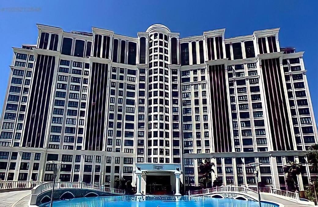 Daire Deluxia Palace The Flat With A Pool View