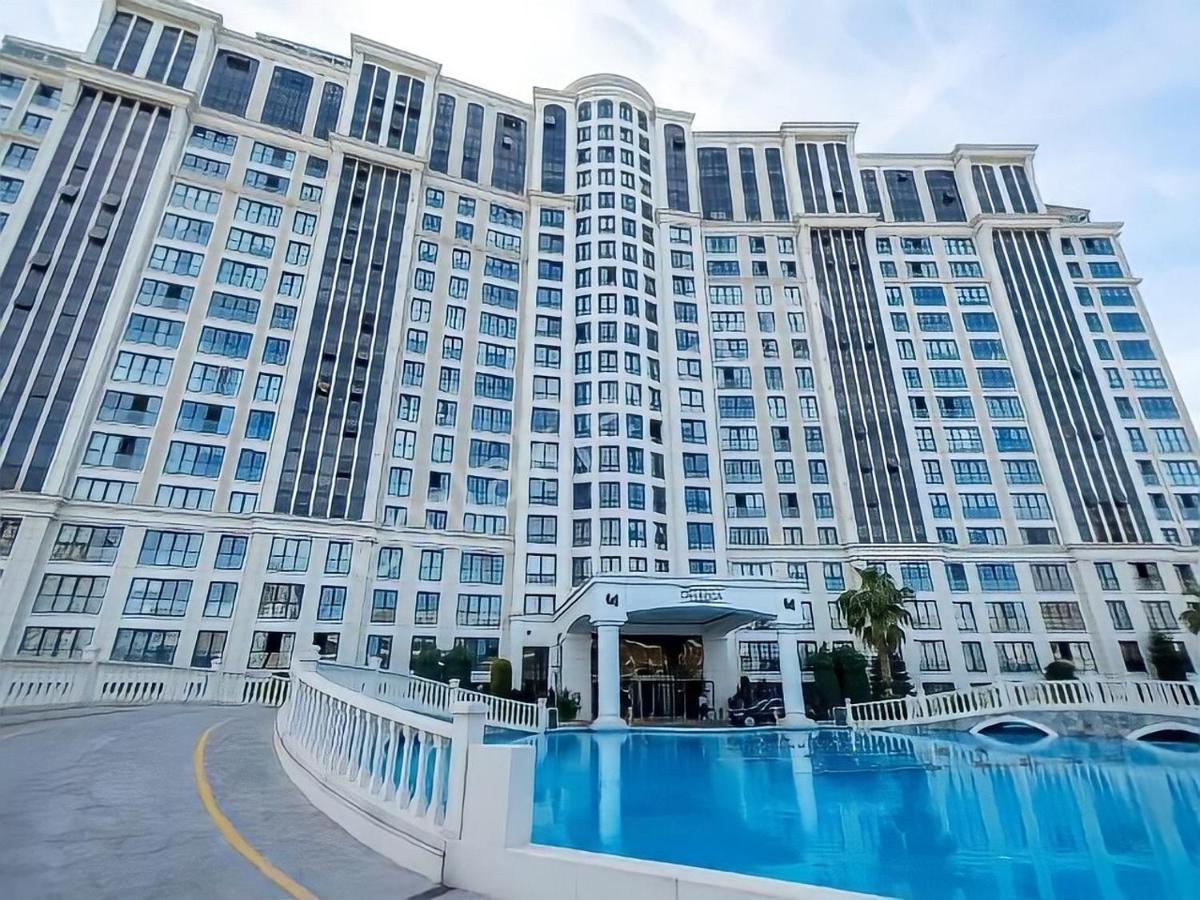 Deluxia Palace The Flat With A Pool View * İstanbul